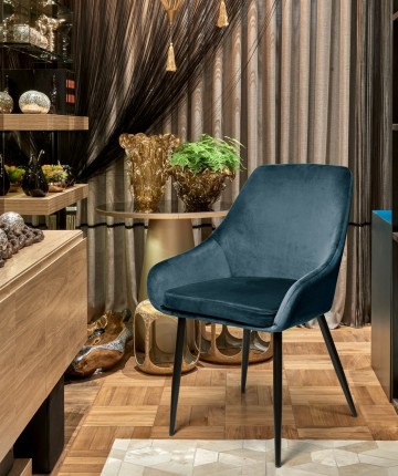 Conforto e estilo para o seu espaço. A cadeira Vichy é a escolha perfeita para qualquer ambiente, desde salas de jantar até quartos.