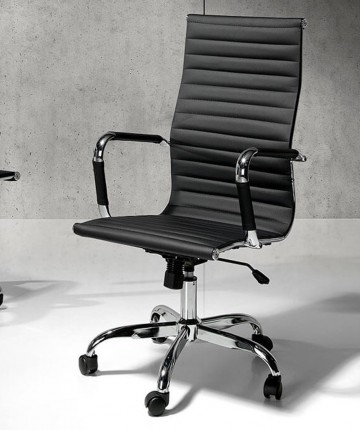 A cadeira rotativa Square é perfeita para aquele cantinho de trabalho que precisa de um toque moderno e confortável.