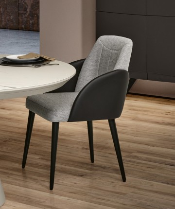 A cadeira Messina é uma peça clássica, com um design elegante e intemporal. Uma obra-prima para adicionar à sua casa.