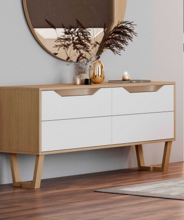 A cómoda Luca New oferece um estilo elegante e moderno para o seu espaço. Combina a beleza da madeira com as linhas contemporâneas, criando uma atmosfera única na sua casa.