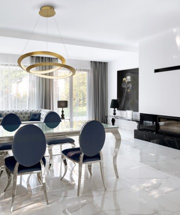Um candeeiro de teto que dá um toque especial à sua casa! O Eternity Small é moderno e elegante, para enfeitar o seu lar.
