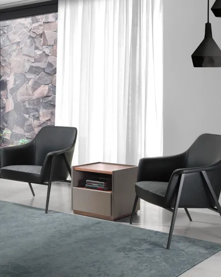 Mesa de Apoio Emilia