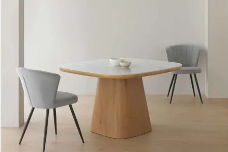 Mesa Nórdica com cerâmica Branca Calacata 