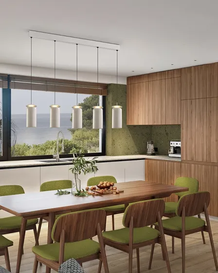 Candeeiro de teto Alfara com cinco pendentes cilíndricos sobre mesa de jantar