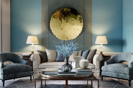 Escultura de parede Matrix dourada em forma de disco acima de sofá numa sala elegante