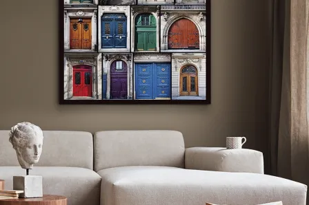 Quadro Portales com doze portas coloridas emolduradas na parede