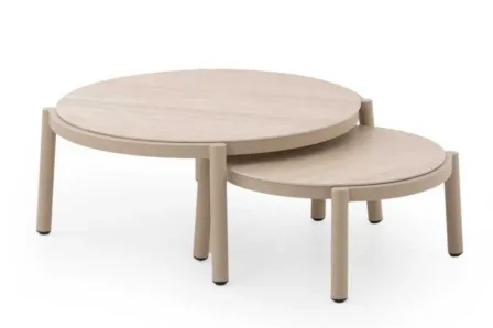 Conjunto Dualis de duas mesas redondas aninhadas cor areia