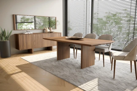 Mesa de jantar Dual em madeira clara com quatro cadeiras e aparador