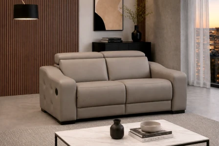 Sofá relax 2 lugares r12-m em pele bege com braços arredondados